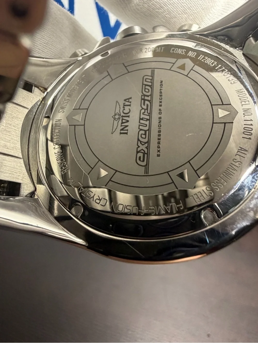 Invicta Reserve Excursion 52mm (11001)